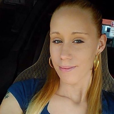 Profile Picture of Kim (@kimvaught869) on Twitter