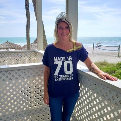 Profile Picture of StephaniDavis WhoDat! (@Paige3846089) on Twitter