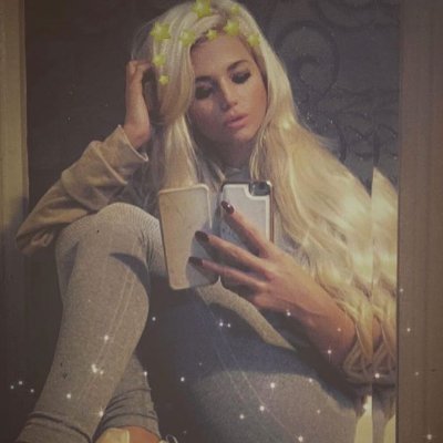 Profile Picture of Lola Pearce (@LolaxPearce) on Twitter