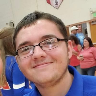 Profile Picture of Alex Bragg (@acbragg2001) on Twitter