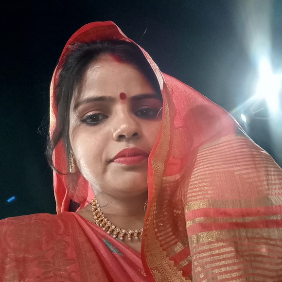 Profile Picture of Beena Beena (@beenabeena465) on Poshmark