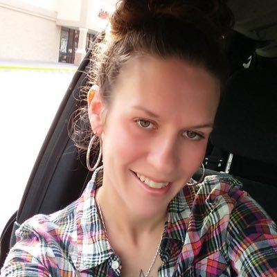 Profile Picture of Lori Setser (@lorisetser12) on Twitter