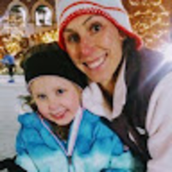 Profile Picture of Katie Brinkmeyer (@kwbrinkmeyer) on Poshmark