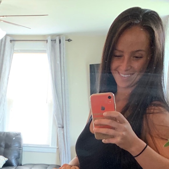 Profile Picture of Julia Forst (@sweeneyjulia7) on Poshmark