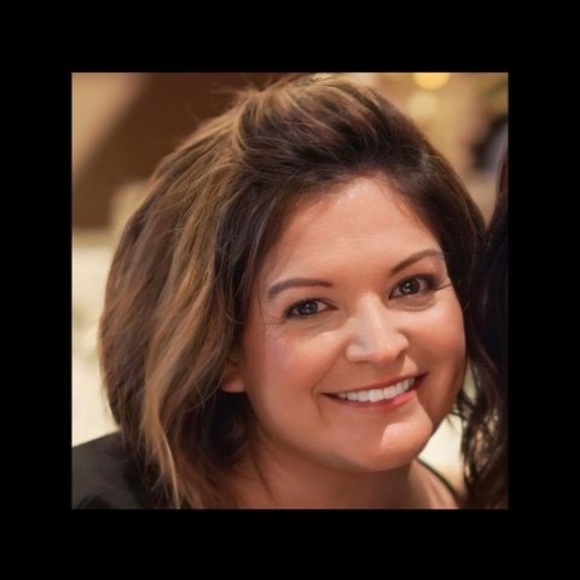 Profile Picture of Nancy Ledgerwood (@n_ledgerwood) on Poshmark