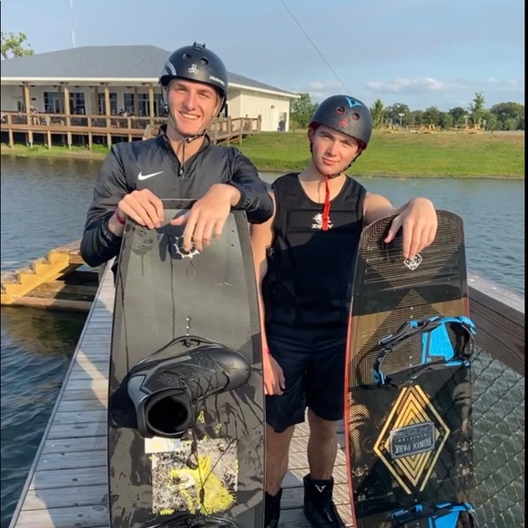 Profile Picture of Joshua Blair (@joshuablair506) on Poshmark