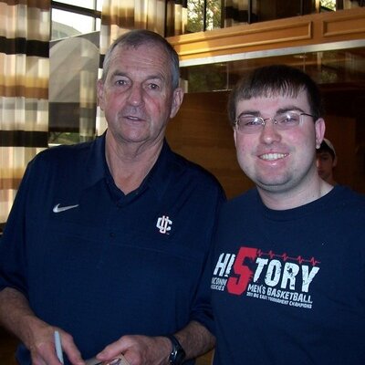 Profile Picture of John Witkowski (@connzag3) on Twitter