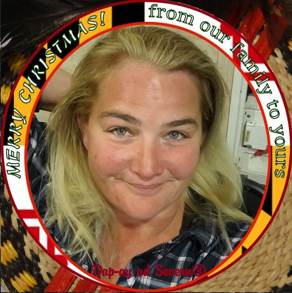 Profile Picture of Dee Fleming (@deefleming77535) on Poshmark