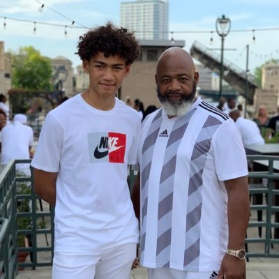 Profile Picture of Charles Singleton (@4seasonsCharlie) on Twitter