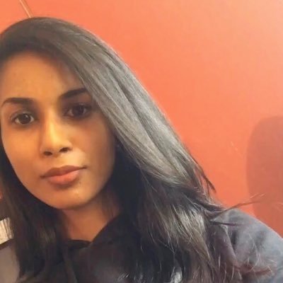 Profile Picture of Crystal (@CrystalJohnitty) on Twitter