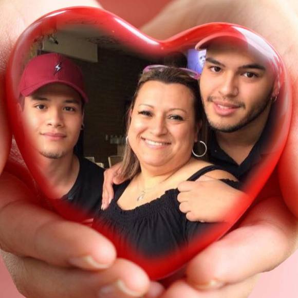 Profile Picture of Angela Otalvaro (@angelaotalvaro) on Poshmark