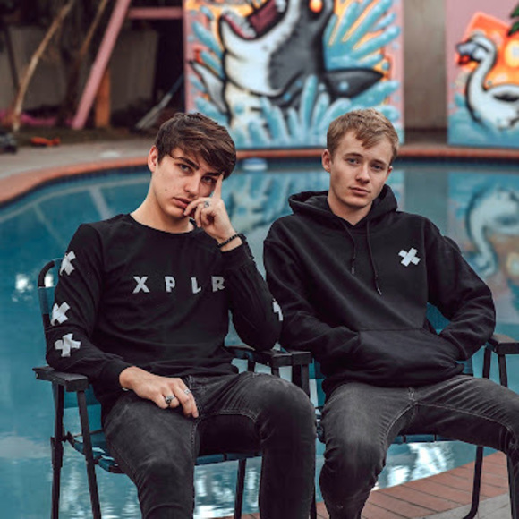 Profile Picture of Johnena Cameron (@johnenacamm5) on Poshmark