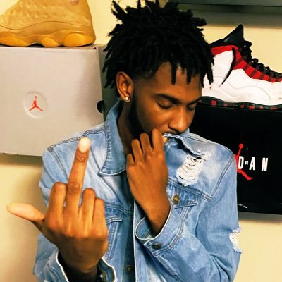 Profile Picture of Lu 🎭 (@jay2woke) on Twitter