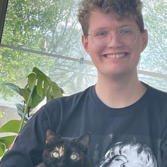 Profile Picture of Gabe Porter (@gabeporter427) on Poshmark