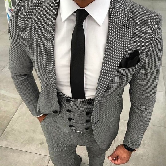 Mike Avizov - Poshmark Profile Picture of Mike Avizov (@mikeavi20) on Poshmark