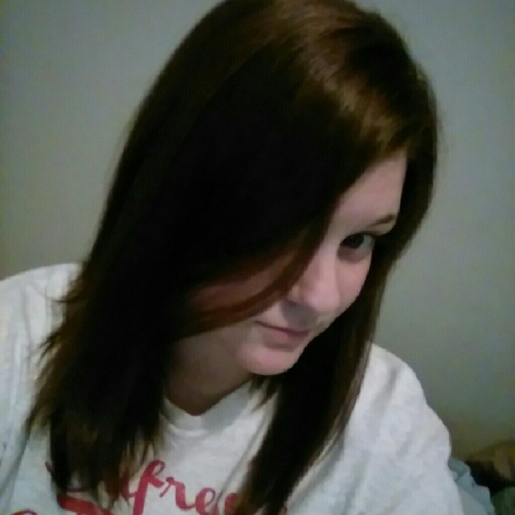 Profile Picture of Jayci Stutes (@jayboo702) on Poshmark