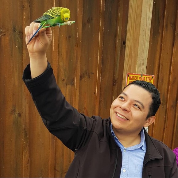 Profile Picture of Michael González (@iteachmike) on Poshmark