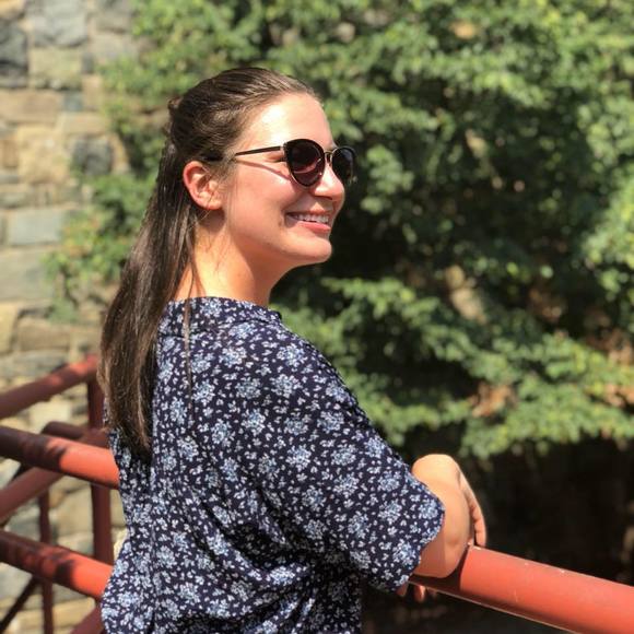 Profile Picture of Mackenzie Demore (@mdemore1) on Poshmark