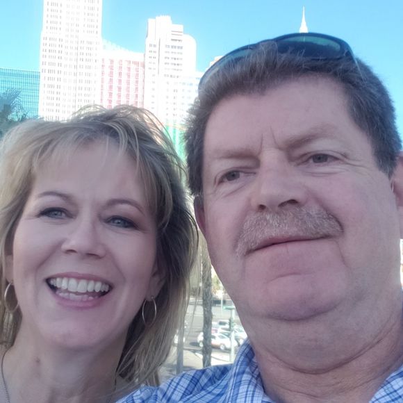 Profile Picture of Ron Chandler (@rivercityglass) on Poshmark