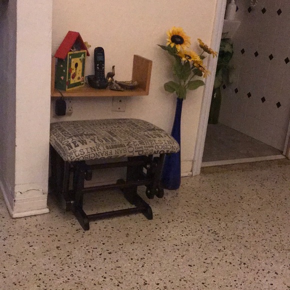 Profile Picture of Aurora Barriuso (@auro1949) on Poshmark