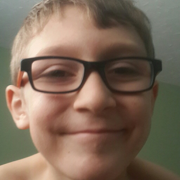 Vanessa Nepper - Poshmark Profile Picture of Vanessa Nepper (@nessa_2015) on Poshmark