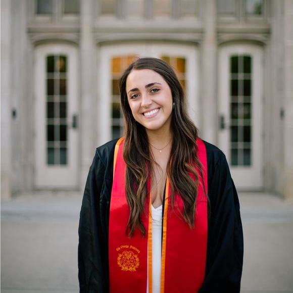 Profile Picture of Caroline Heppner (@clhepp) on Poshmark