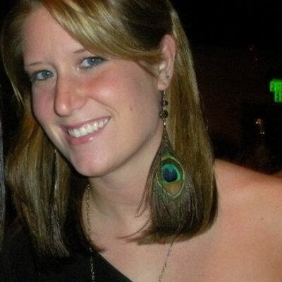 Profile Picture of Amy Carroll (@LilithAndIvy) on Twitter