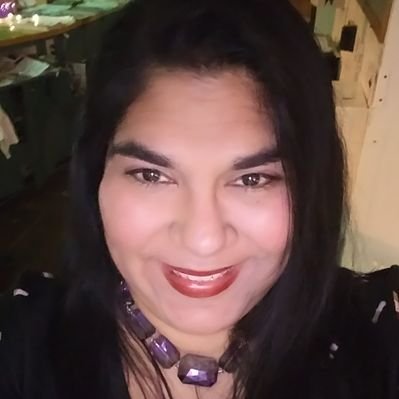 Profile Picture of Claudia Rocha (@rochac14) on Twitter