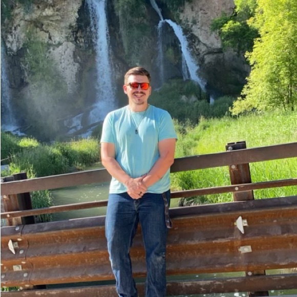 Profile Picture of Patrick Beman (@patfallout814) on Poshmark