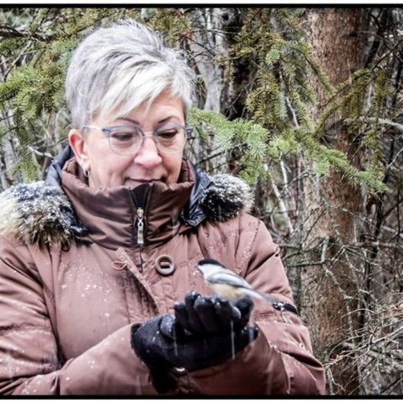 Mona Duschek - Poshmark Profile Picture of Mona Duschek (@mduschek05) on Poshmark