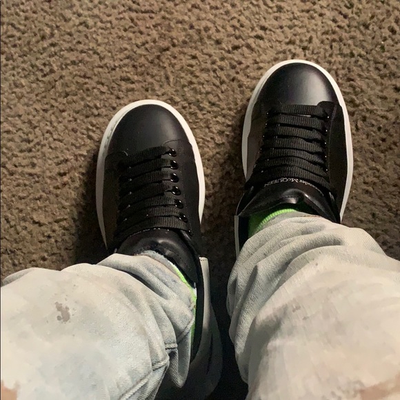 Profile Picture of Royal Bailey (@shelov3srj) on Poshmark