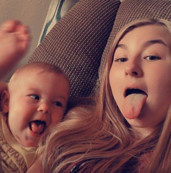 Profile Picture of Reese Schwark (@reeseschwark) on Poshmark