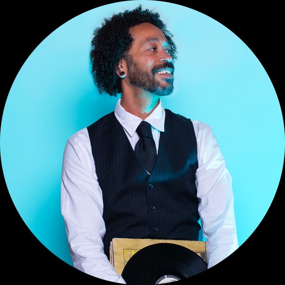 Profile Picture of James Landers (@jims_fly_kicks) on Poshmark