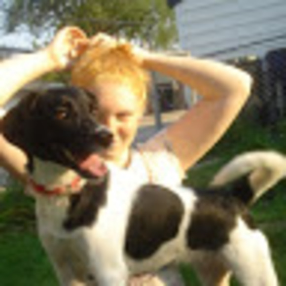 Gina Leonardelli - Poshmark Profile Picture of Gina Leonardelli (@gingerbreadxx) on Poshmark