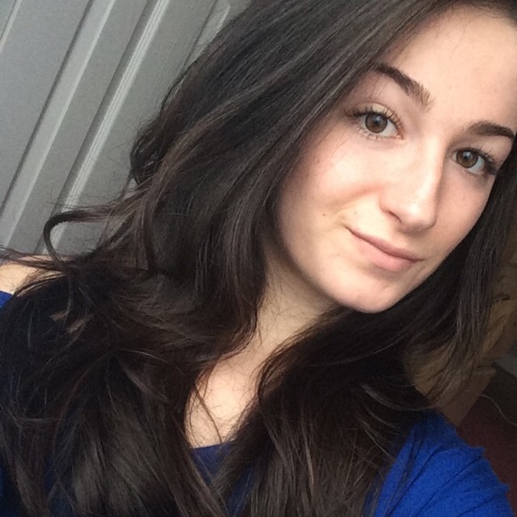 Michele Stanziale - Poshmark Profile Picture of Michele Stanziale (@michelestanz) on Poshmark