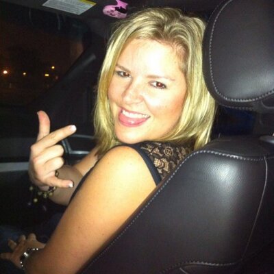 Profile Picture of Paula Logan (@gibsonish) on Twitter