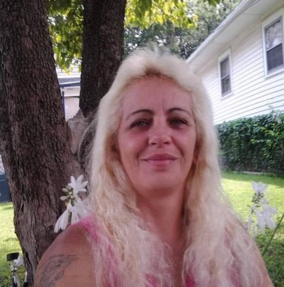 Profile Picture of Lillian Bennett (@lillianb408) on Poshmark