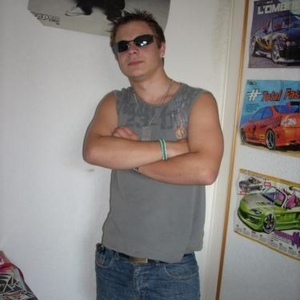 Profile Picture of David Lettier (@nanouxh) on Myspace