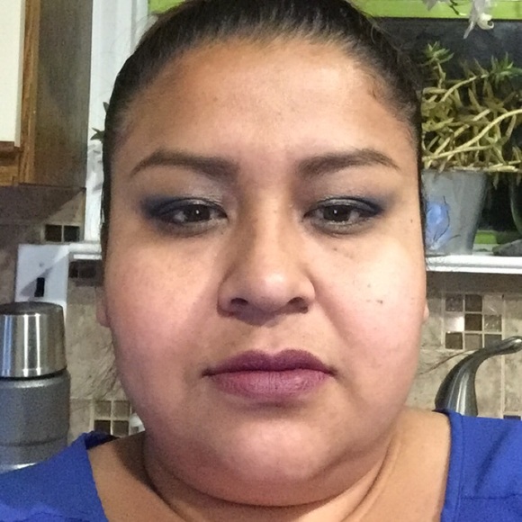 Profile Picture of Nelly Jimenez (@elly25jim) on Poshmark