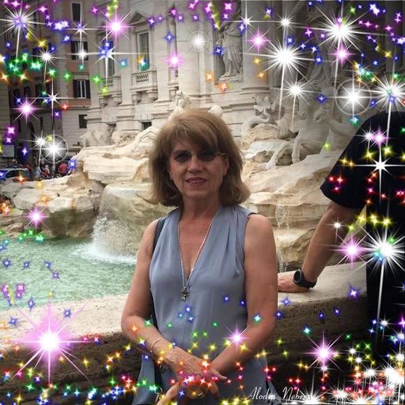 Profile Picture of Teresa Grovas (@teregrovas) on Poshmark