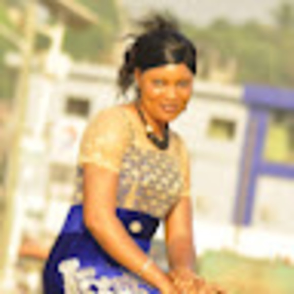 Profile Picture of Louise k Joseph (@louisekjoseph) on Poshmark