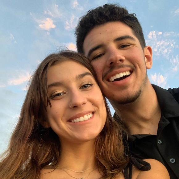 Profile Picture of Payton Prestia (@paytonpink) on Poshmark