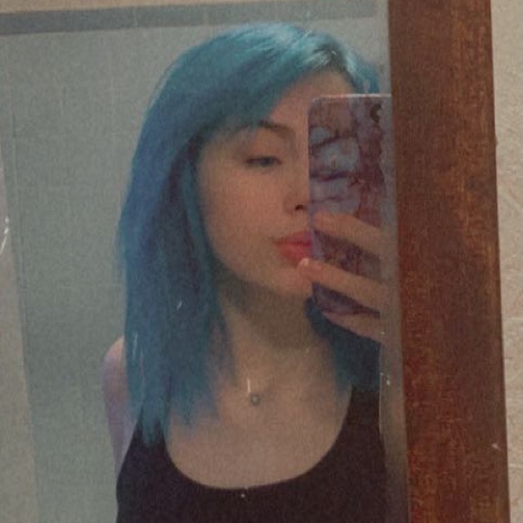 Profile Picture of Jasmine Carmack (@jasmine_carmack) on Poshmark