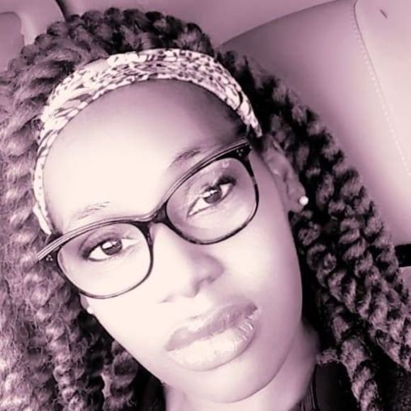 Profile Picture of Areal Shoulder (@arealmarie) on Poshmark