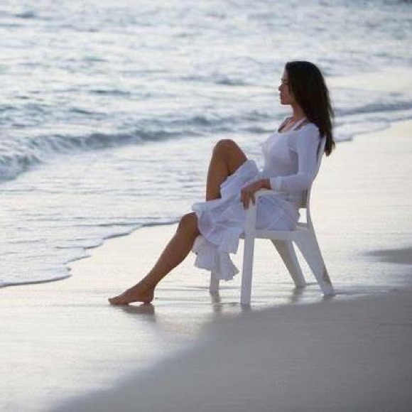 Profile Picture of L Hart (@stellaroselove) on Poshmark