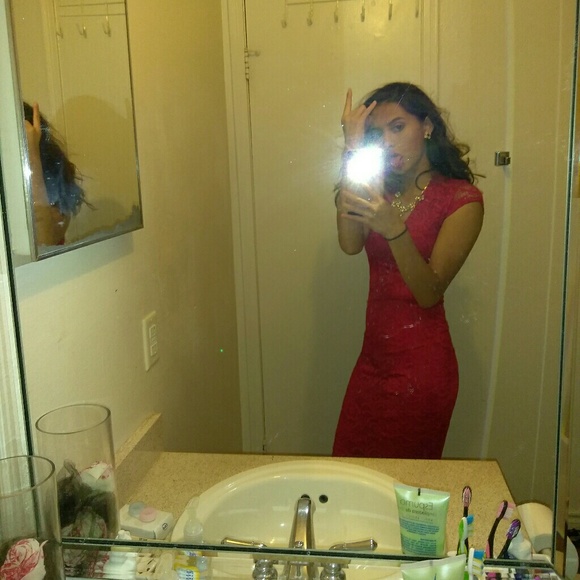 Profile Picture of Daniela Alvarado (@danielaalvarado) on Poshmark