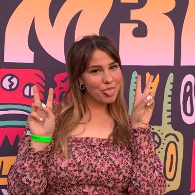 Profile Picture of Zoopie (@zoe_hatch) on Twitter