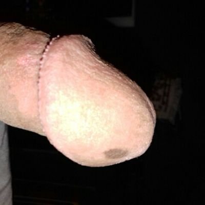 Profile Picture of Hug ❤ (@dick______f) on Twitter