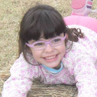 Profile Picture of Andrea Trouboul (@andrea.trouboul) on Facebook