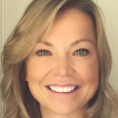 Profile Picture of AnnieThompson (@AnnieThompson56) on Twitter